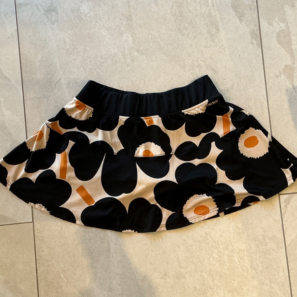 adidas Marimekko Black Floral Tennis Skort with Cream and Orange Accents - Picture 2 of 4